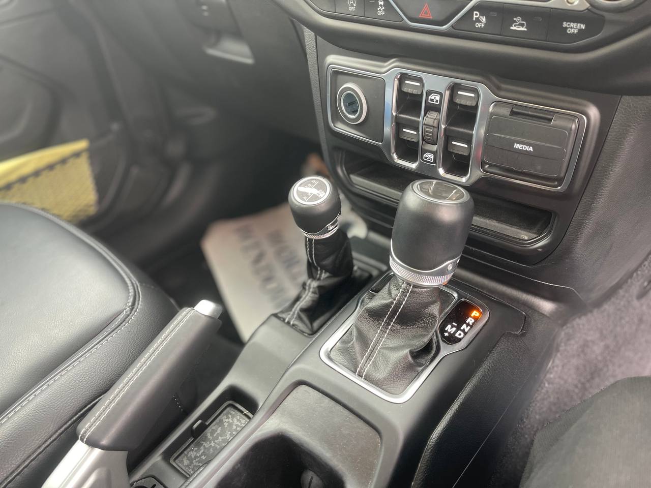 JEEP WRANGLER UNLIMITED SAHARA 4WD 2.0T