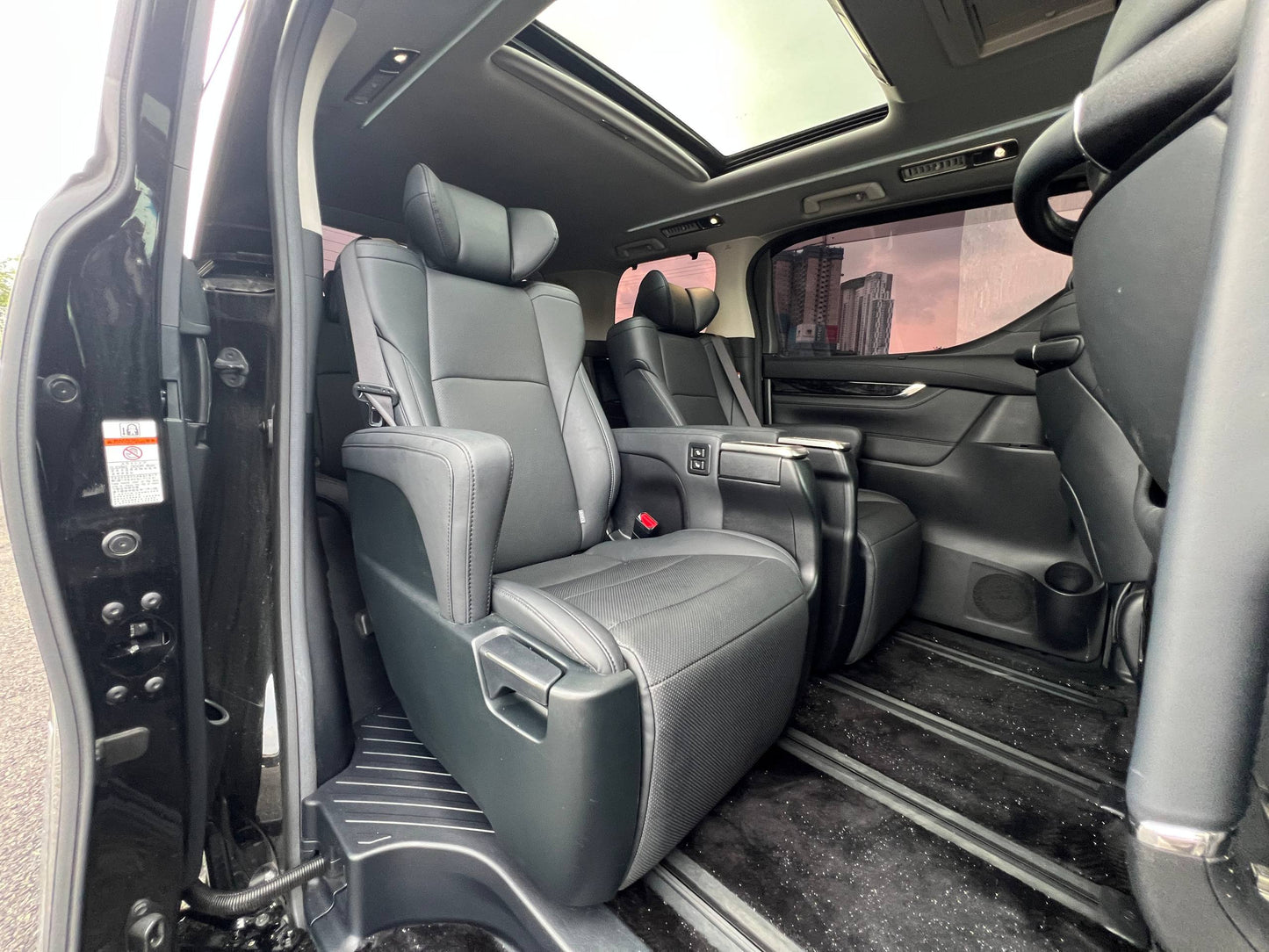 ALPHARD 2.5 SC PACKAGE MODELLISTA