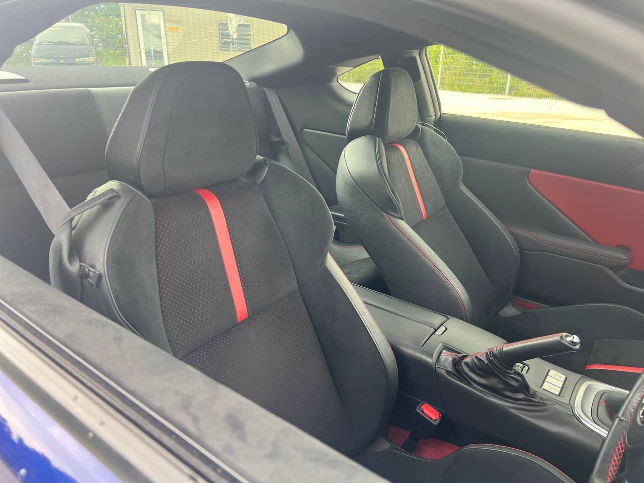 2022 TOYOTA GR86 2.4 RZ (6MT)