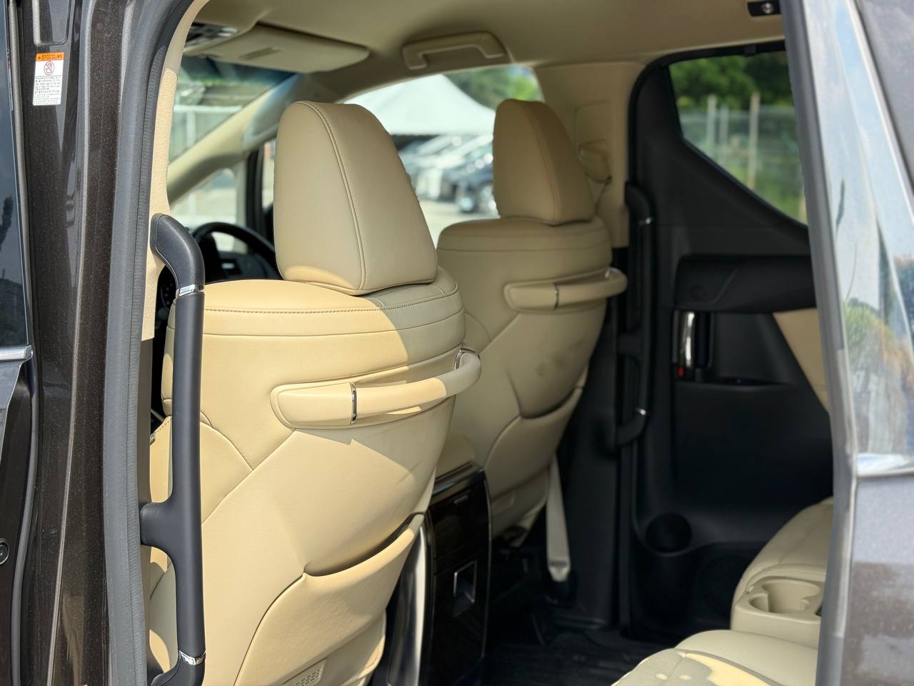 2020 TOYOTA ALPHARD 2.5 G FACELIFT