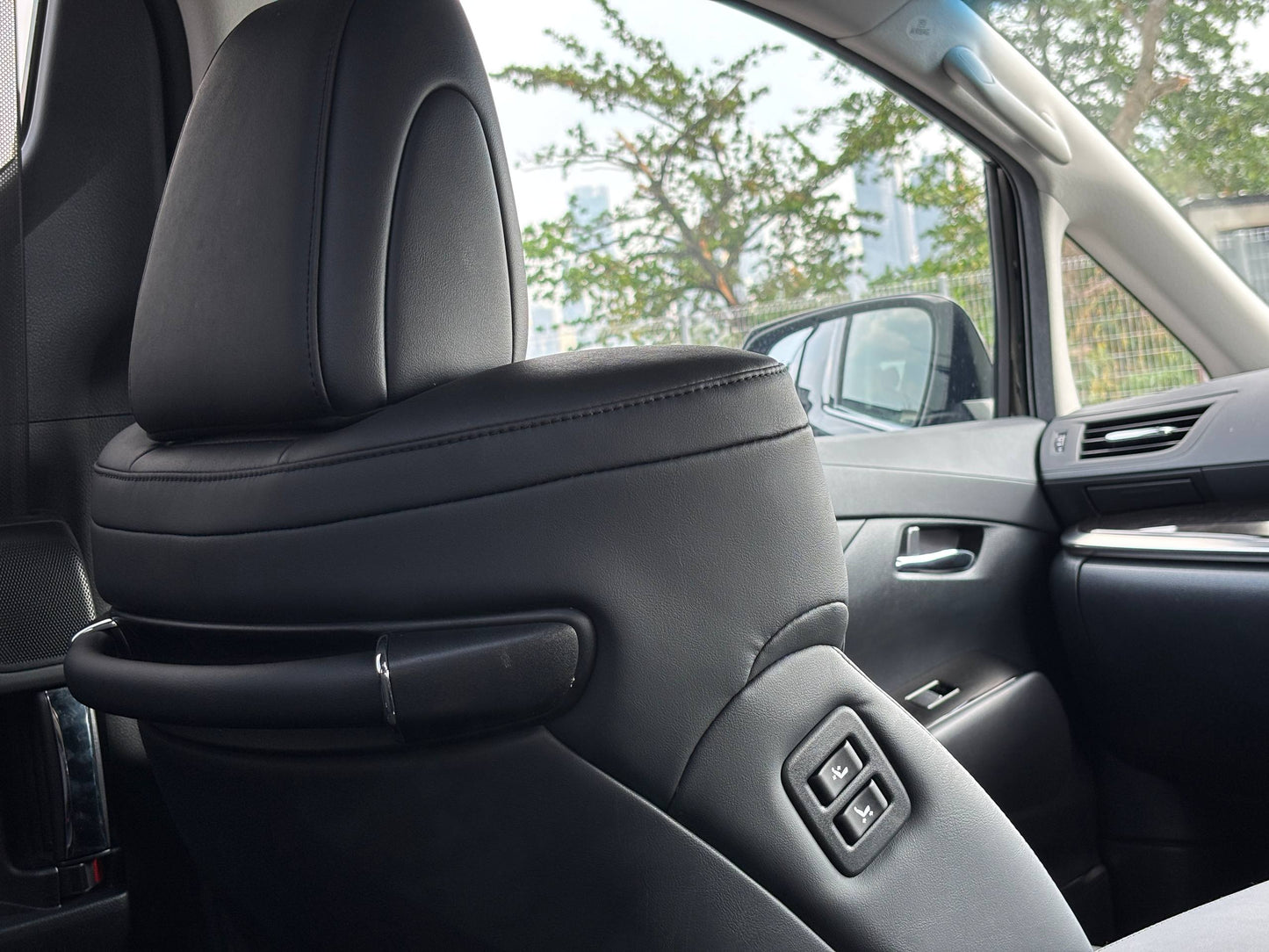 ALPHARD 2.5 SC PACKAGE MODELLISTA