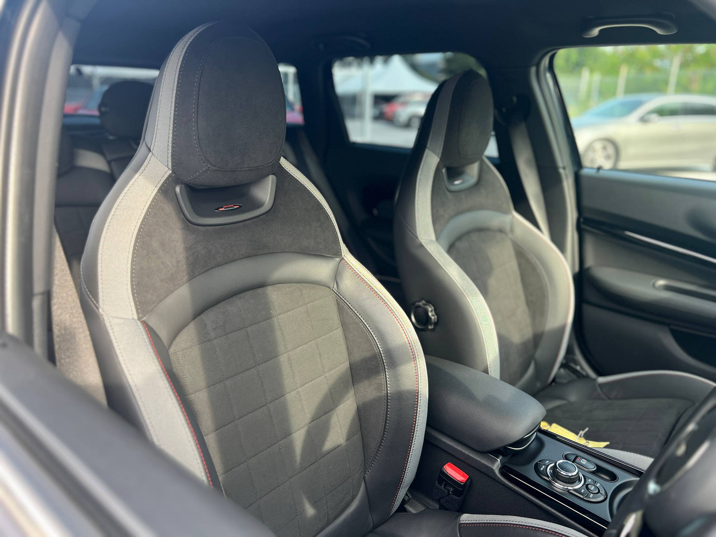 2022 MINI CLUBMAN JCW 2.0T