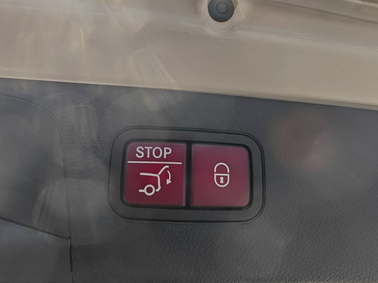 2022 MERCEDES BENZ GLC300 AMG LINE 4 MATIC 2.0T