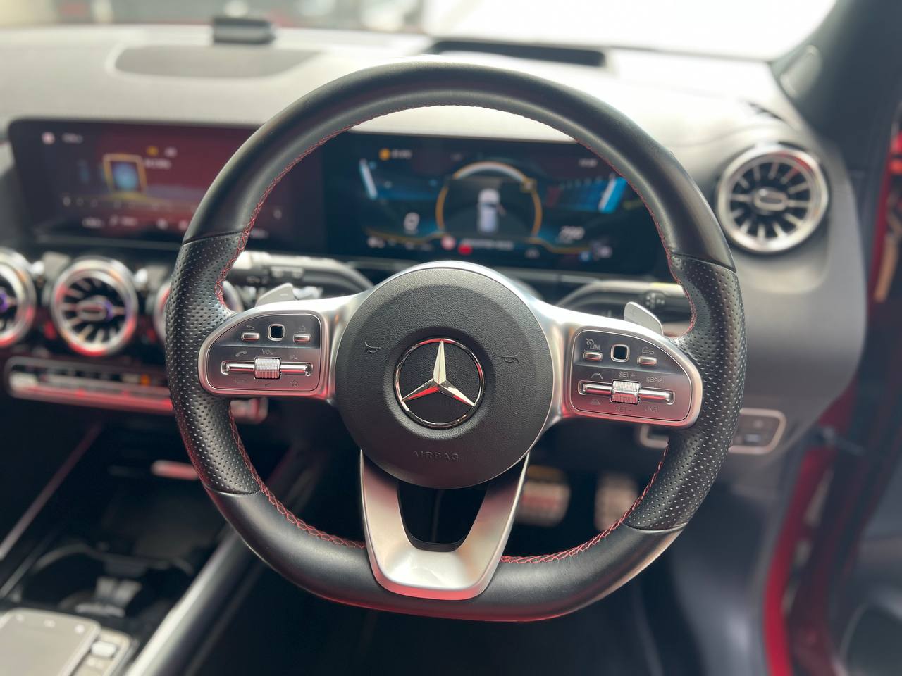 MERCEDES-BENZ GLA35 2.0