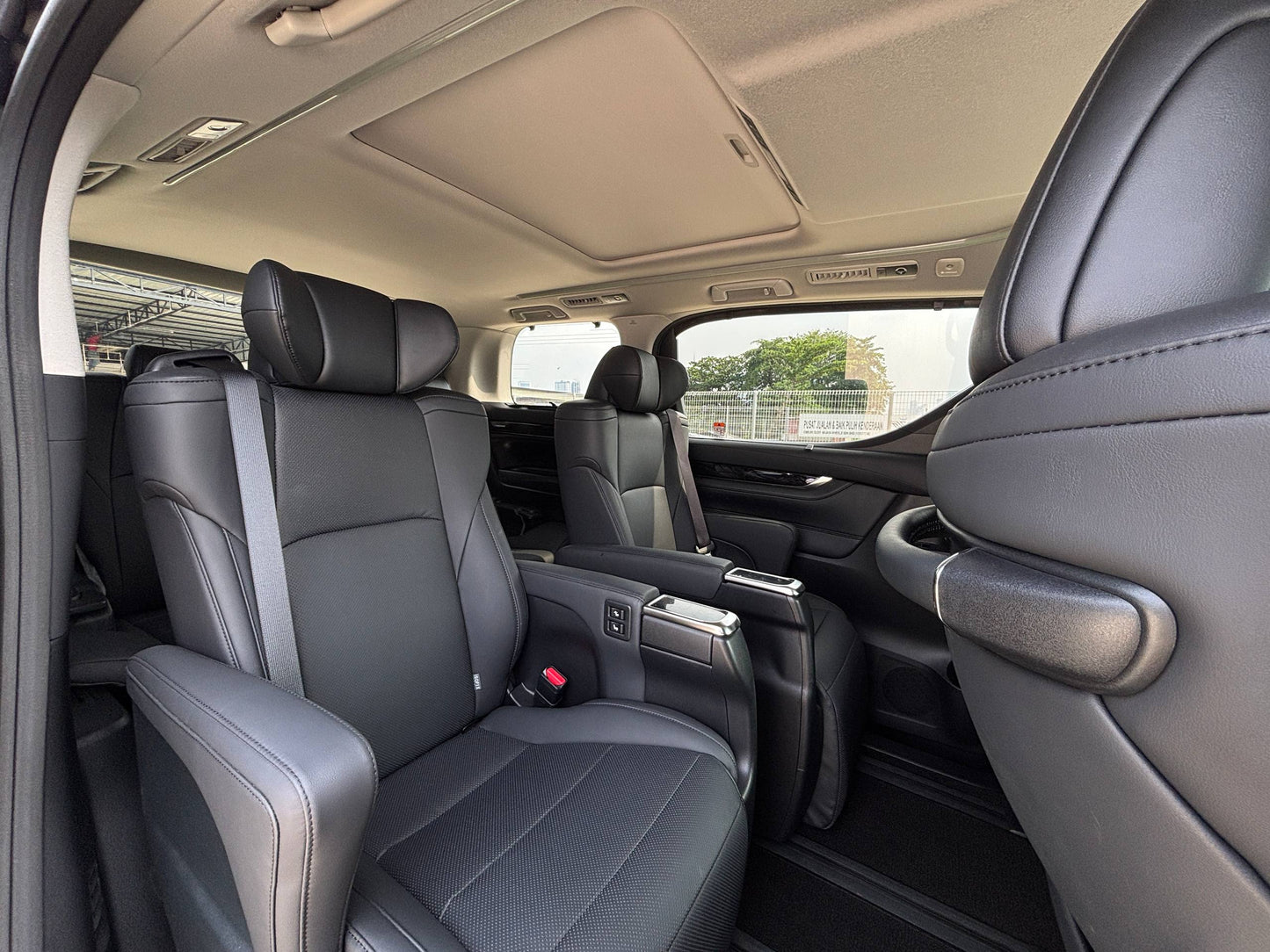 ALPHARD 2.5 SC PACKAGE MODELLISTA