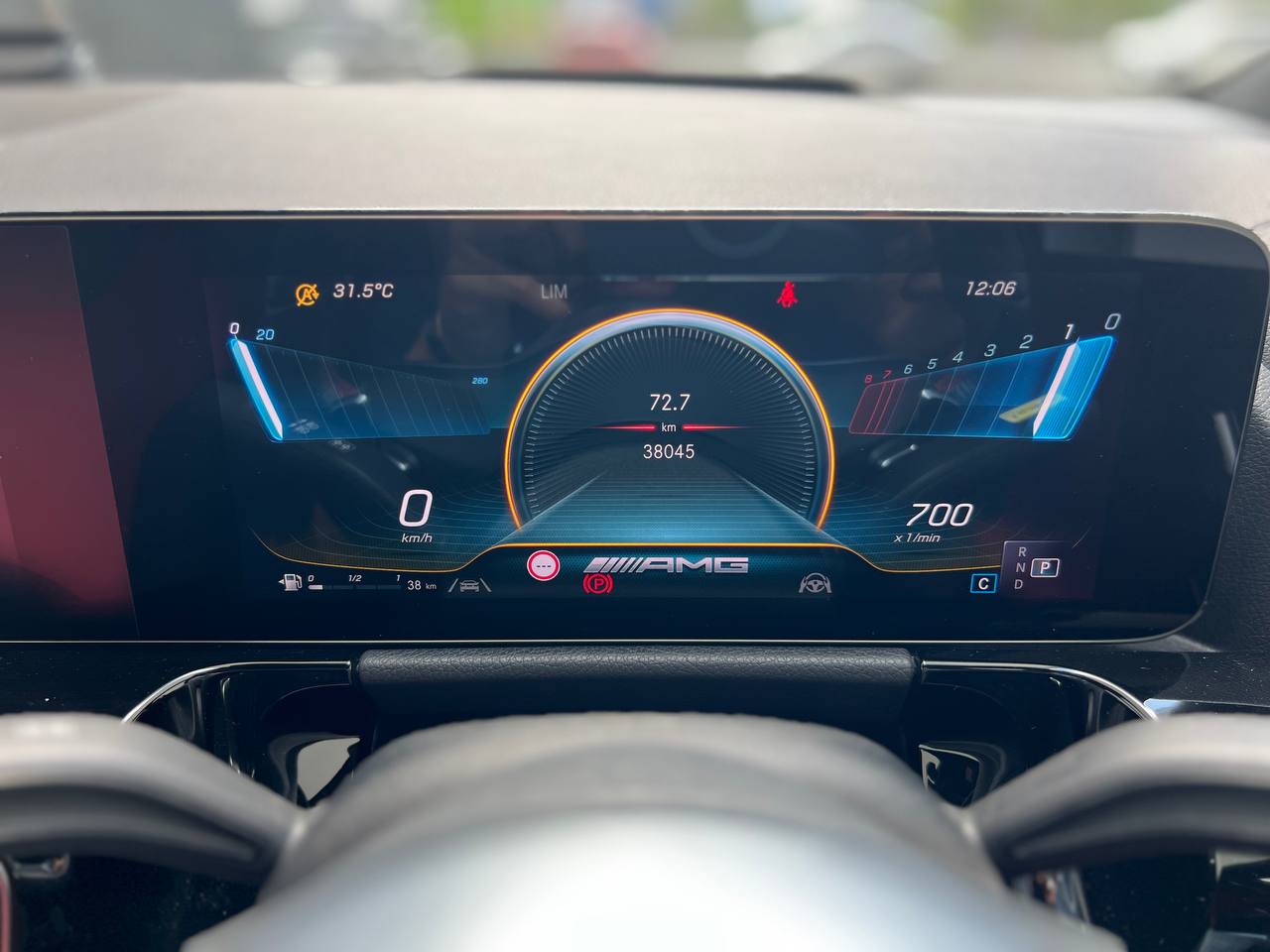 MERCEDES-BENZ GLA35 2.0