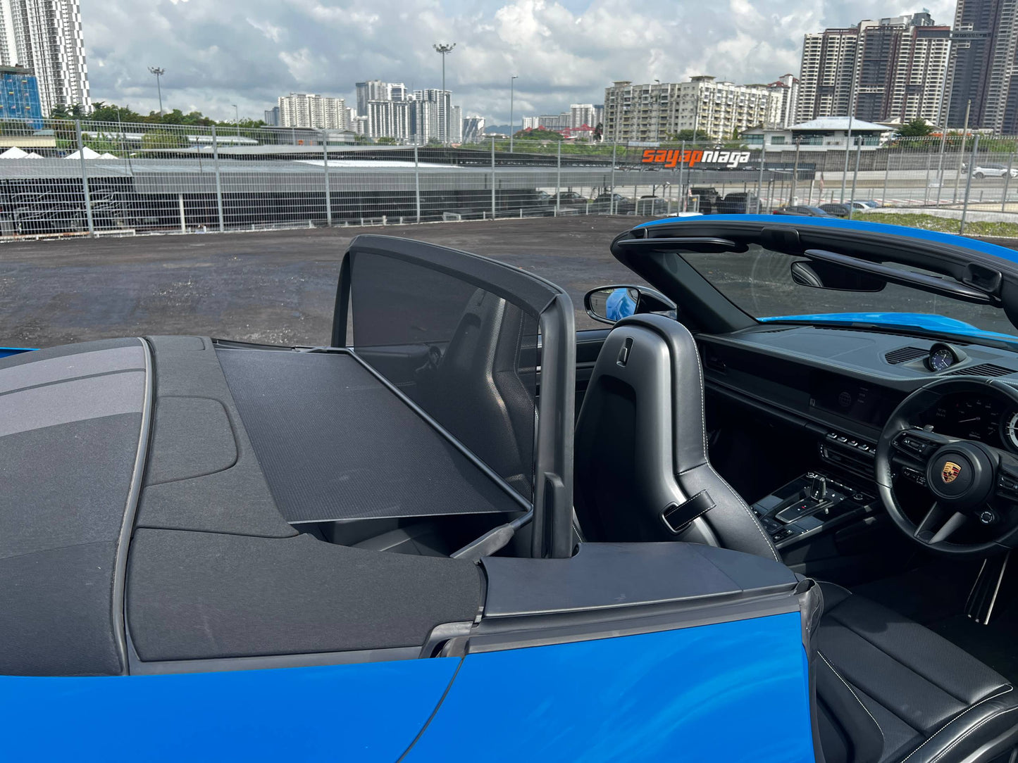 PORSCHE 911 CARRERA GTS CABRIOLET