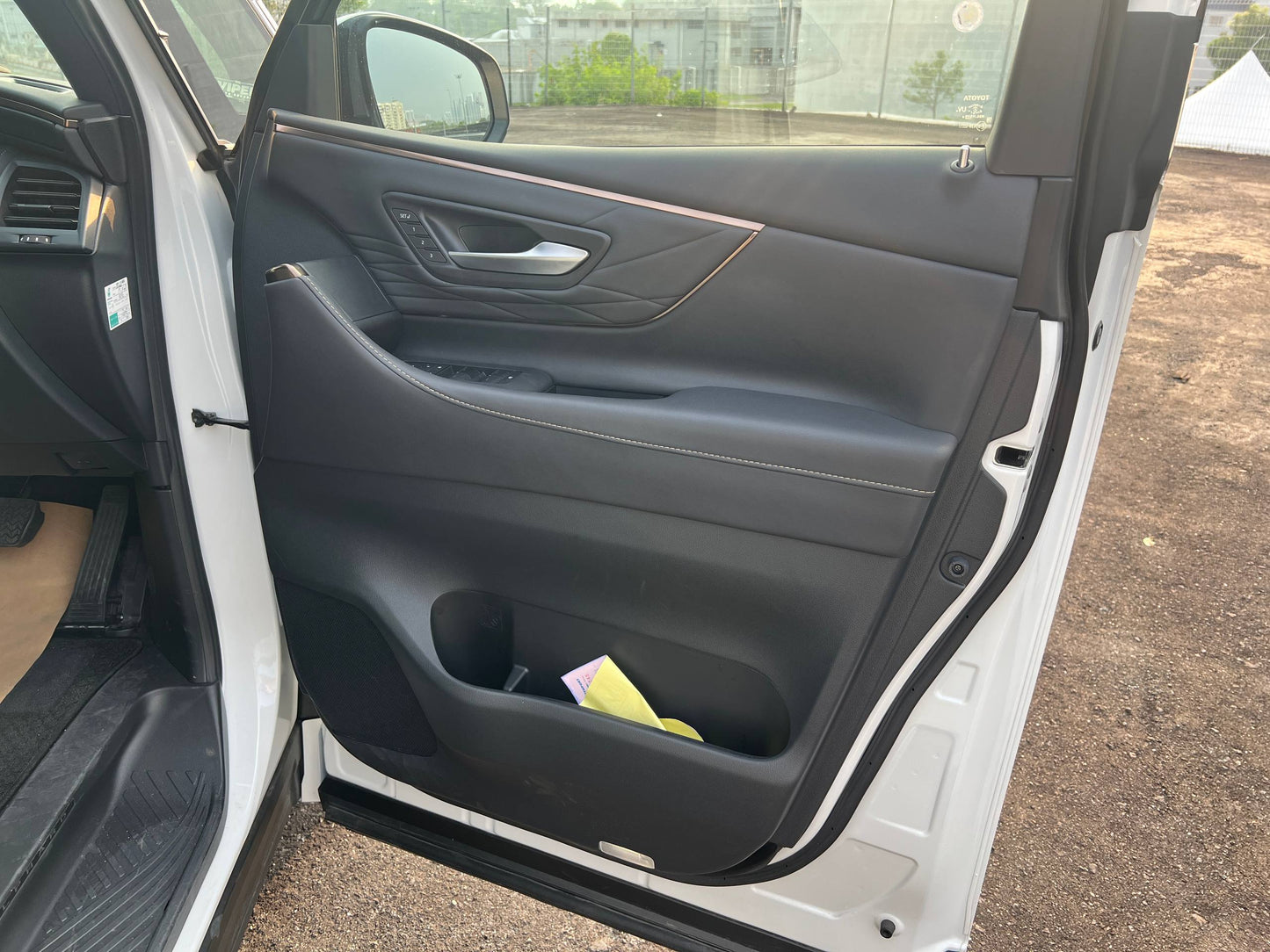 ALPHARD 2.5 Z (NEW MODEL)