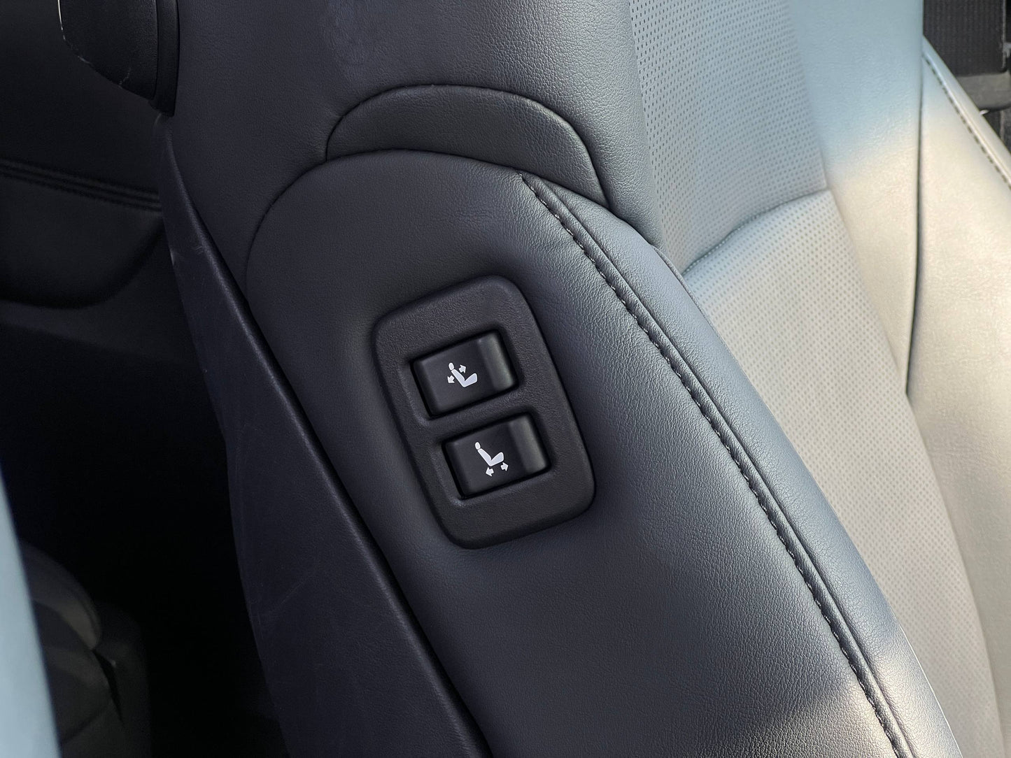 ALPHARD 2.5 SC PACKAGE MODELLISTA