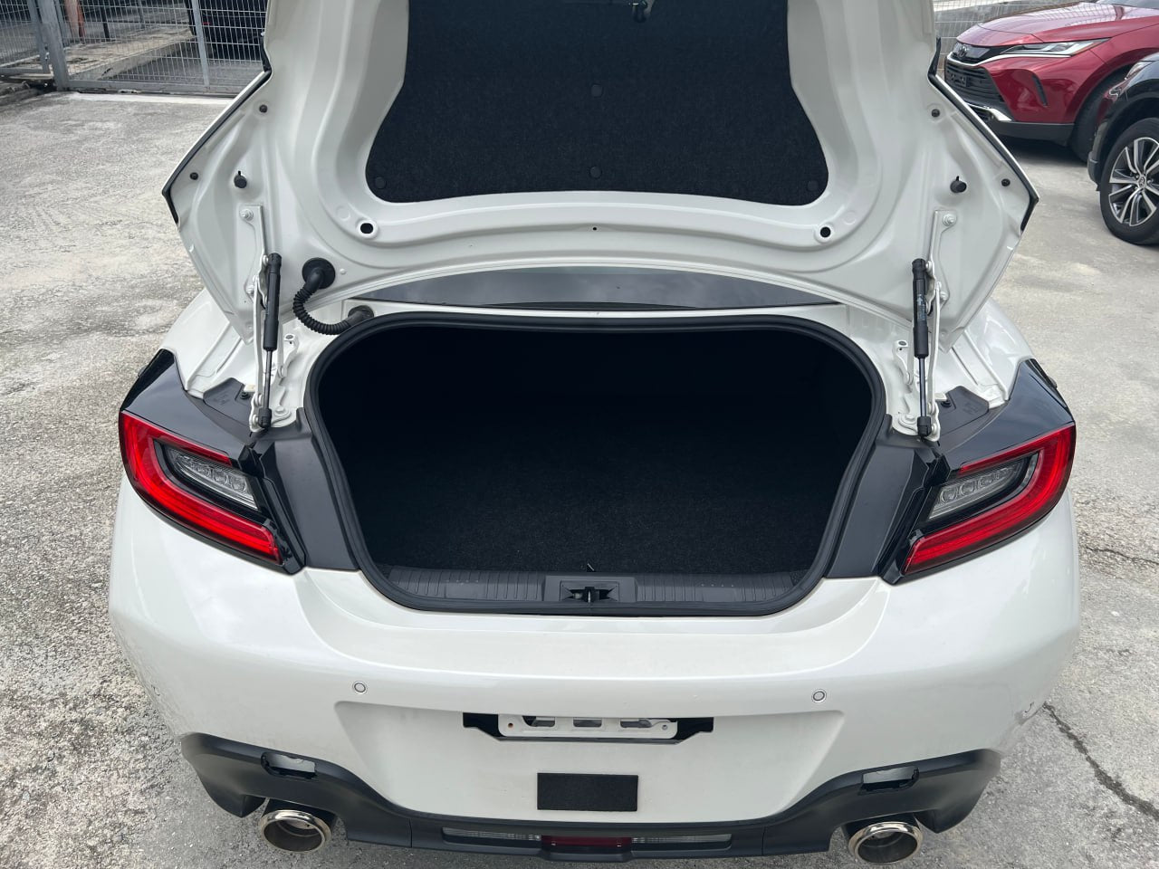 2022 TOYOTA GR86 2.4 RZ (AT)