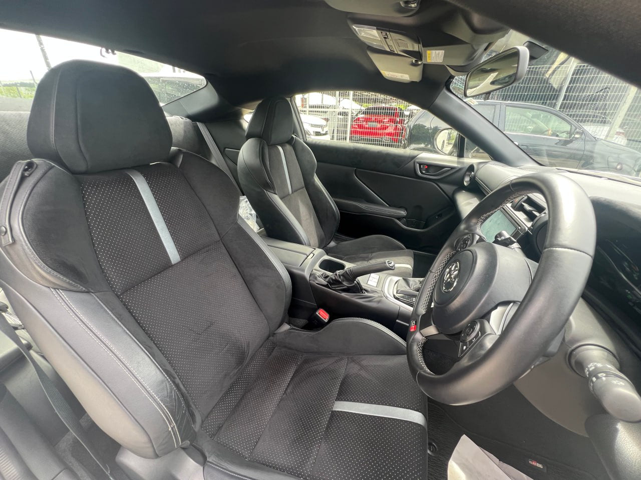 2022 TOYOTA GR86 2.4 RZ (AT)