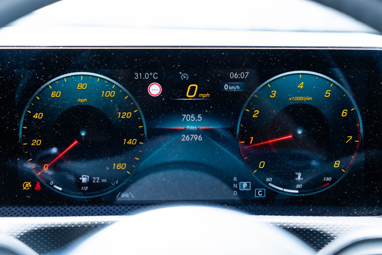 2021 MERCEDES BENZ CLA200 AMG LINE 1.3T PREMIUM PLUS