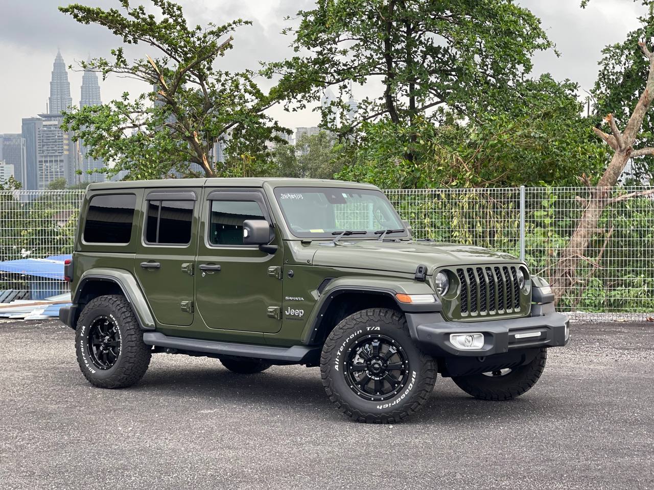 JEEP WRANGLER UNLIMITED SAHARA 4WD 2.0T