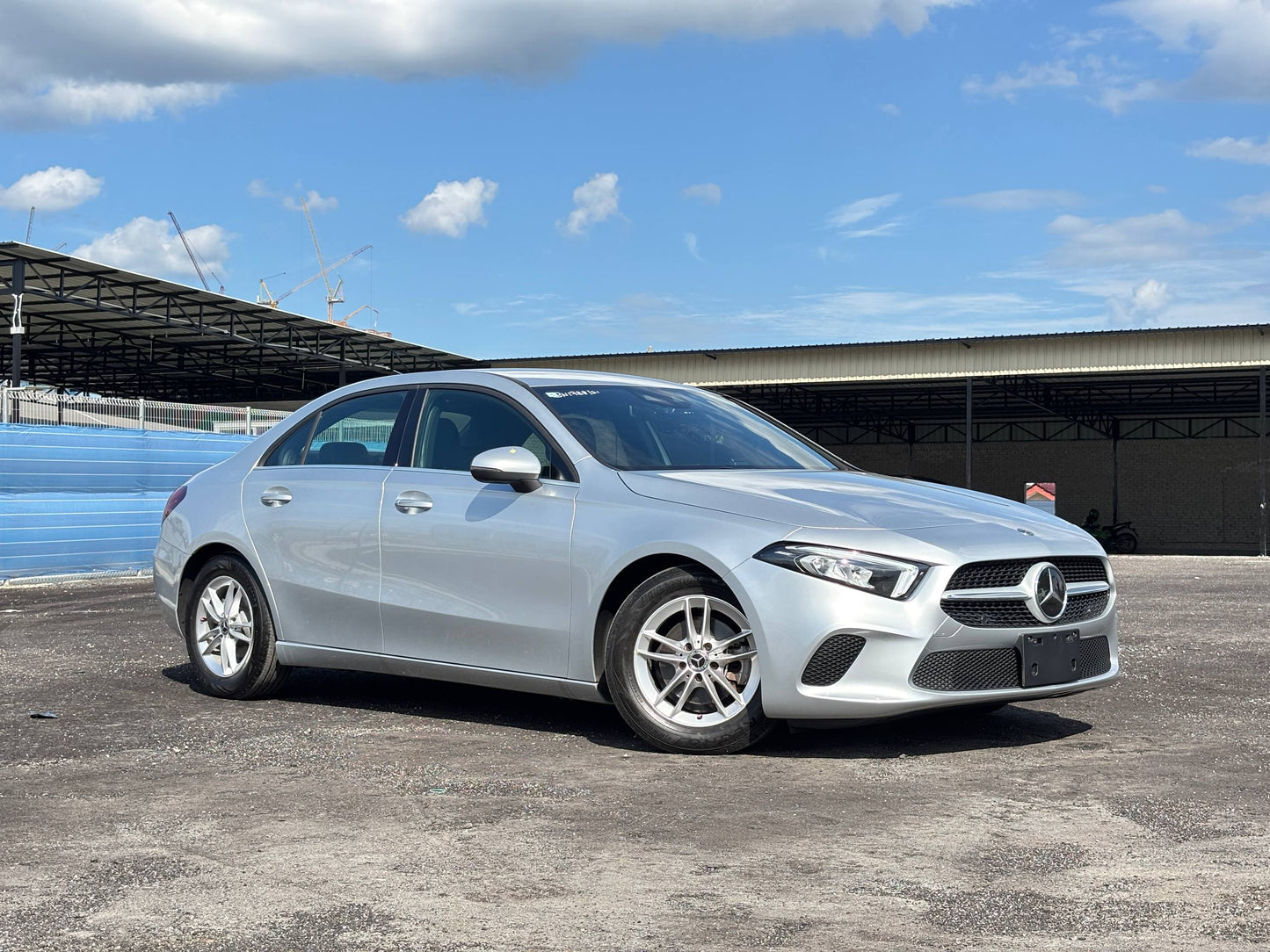 MERCEDES-BENZ A180 SE SEDAN 1.3T