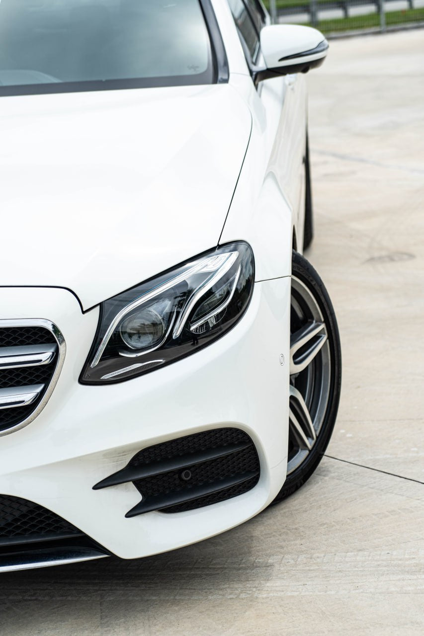2018 MERCEDES BENZ E200 AMG SPORT 2.0T (WHITE)