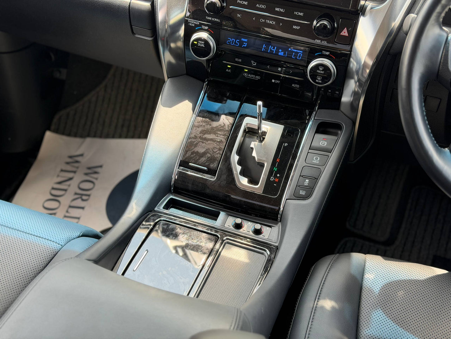 ALPHARD 2.5 SC PACKAGE MODELLISTA