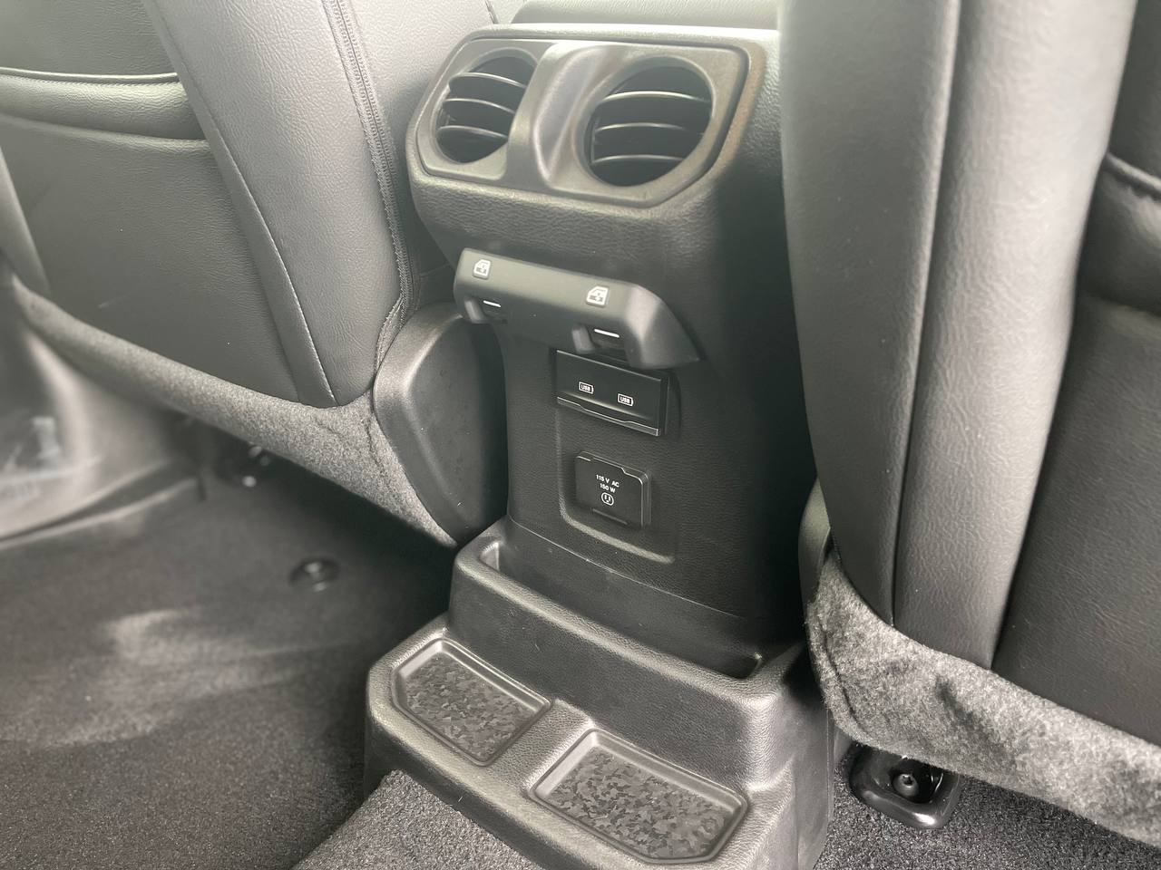 JEEP WRANGLER UNLIMITED SAHARA 4WD 2.0T