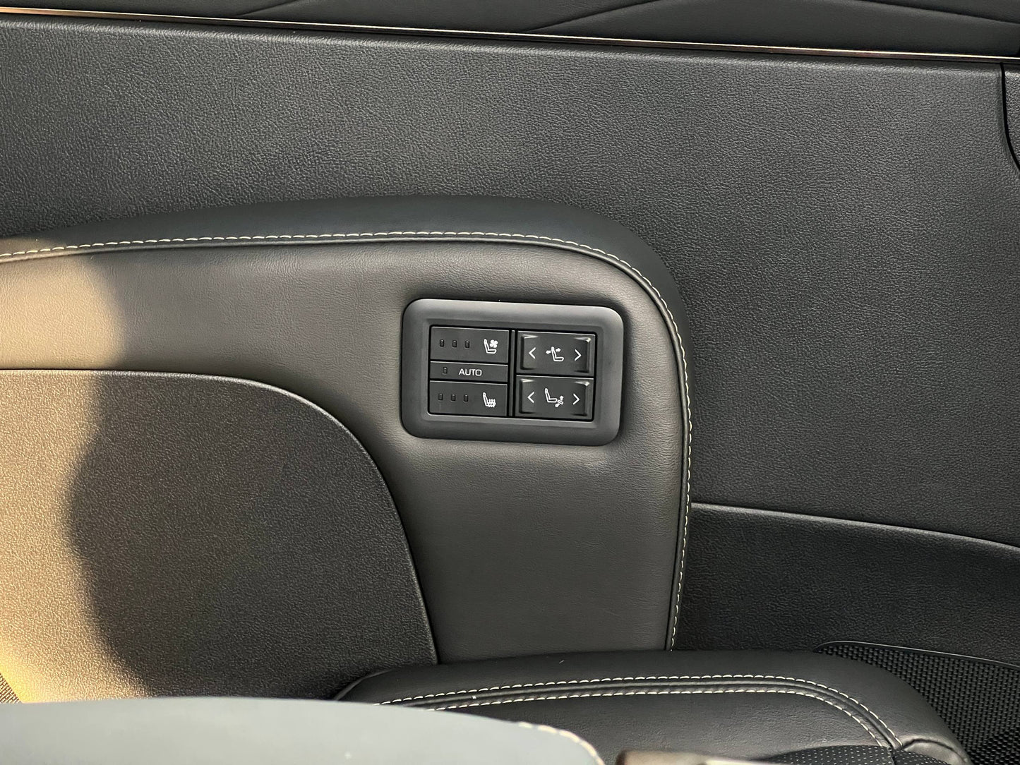 ALPHARD 2.5 Z (NEW MODEL)