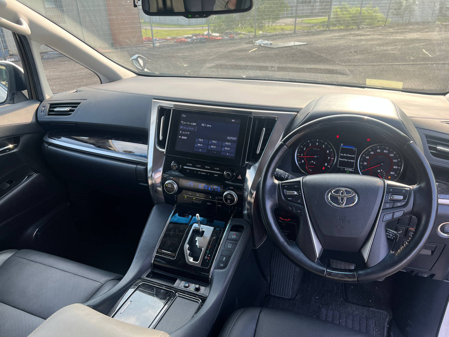 ALPHARD 2.5 SC PACKAGE MODELLISTA