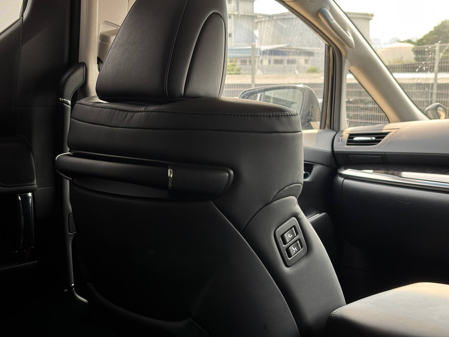 ALPHARD 2.5 SC PACKAGE MODELLISTA