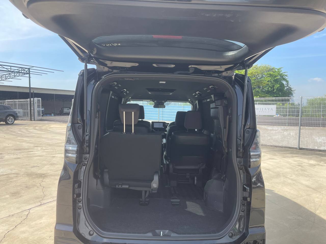 VOXY 2.0 S-G (NEW MODEL)