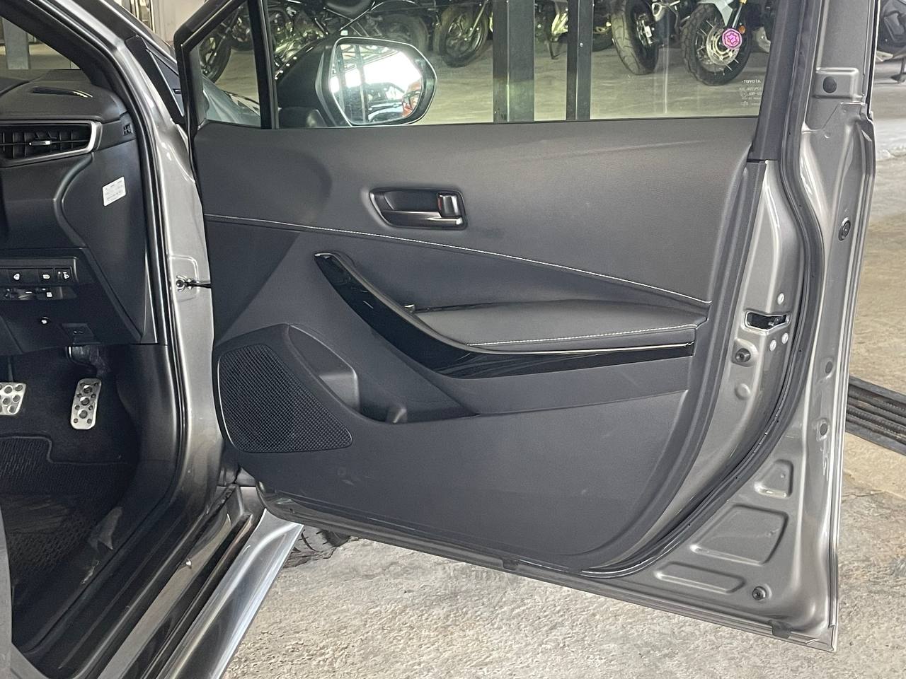 TOYOTA GR COROLLA 1.6T (MT)