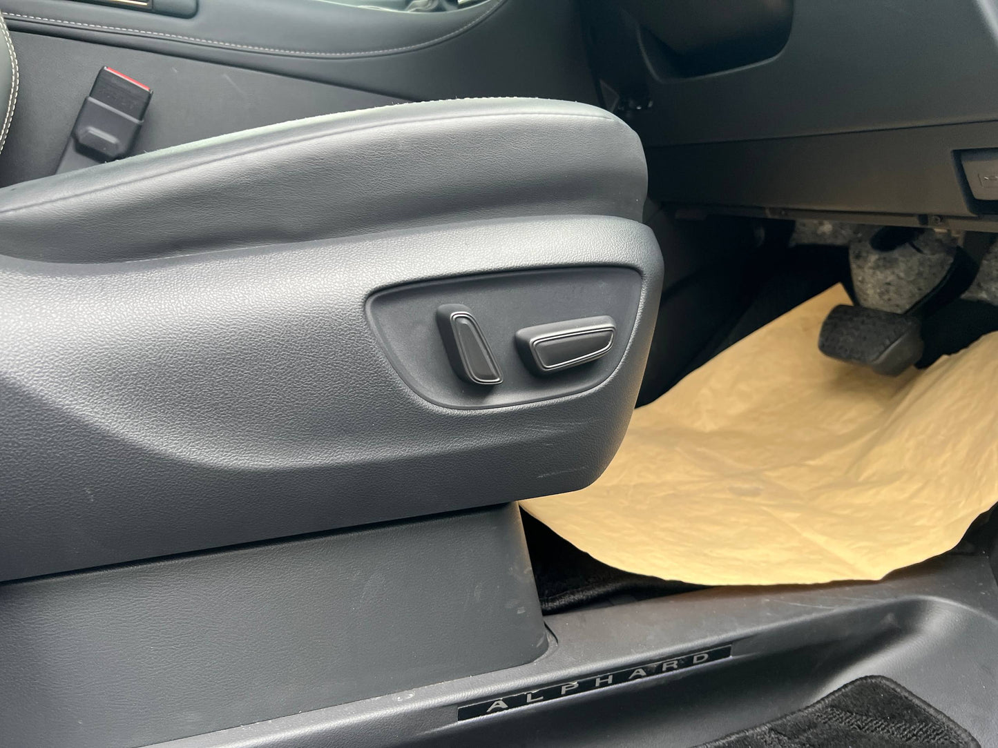 ALPHARD 2.5 Z NEW MODEL