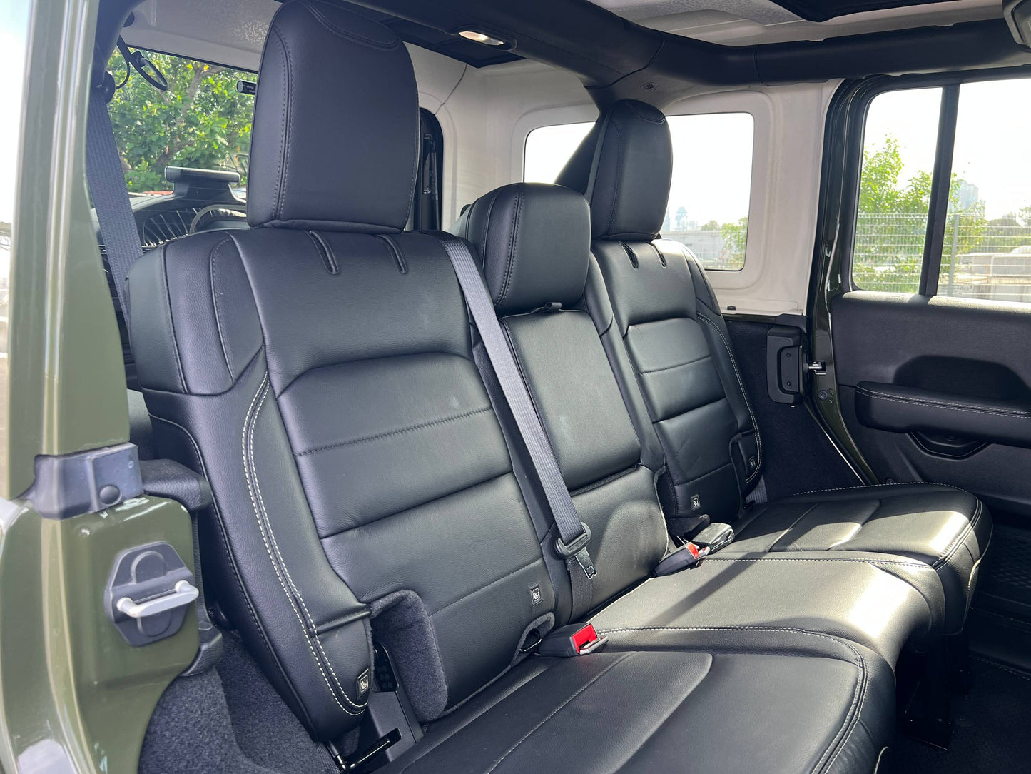 EEP WRANGLER SAHARA UNLIMITED 2.0T 4WD 80th ANNIVERSARY EDITION