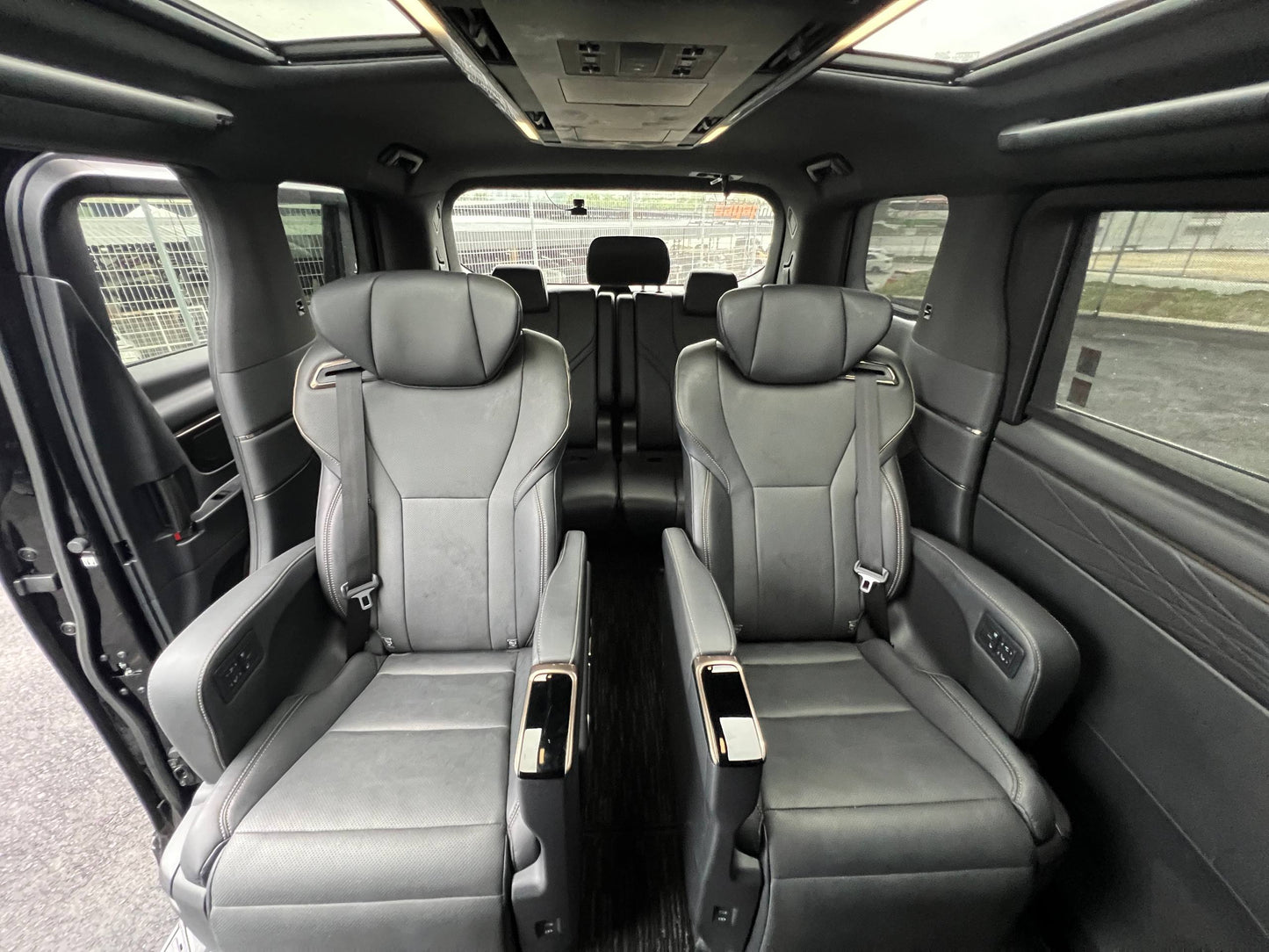 TOYOTA ALPHARD Z MODELLISTA