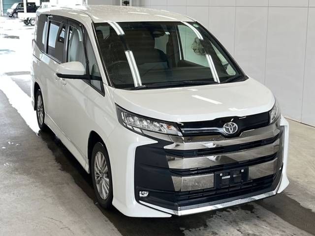 2022 TOYOTA NOAH 2.0 S-G