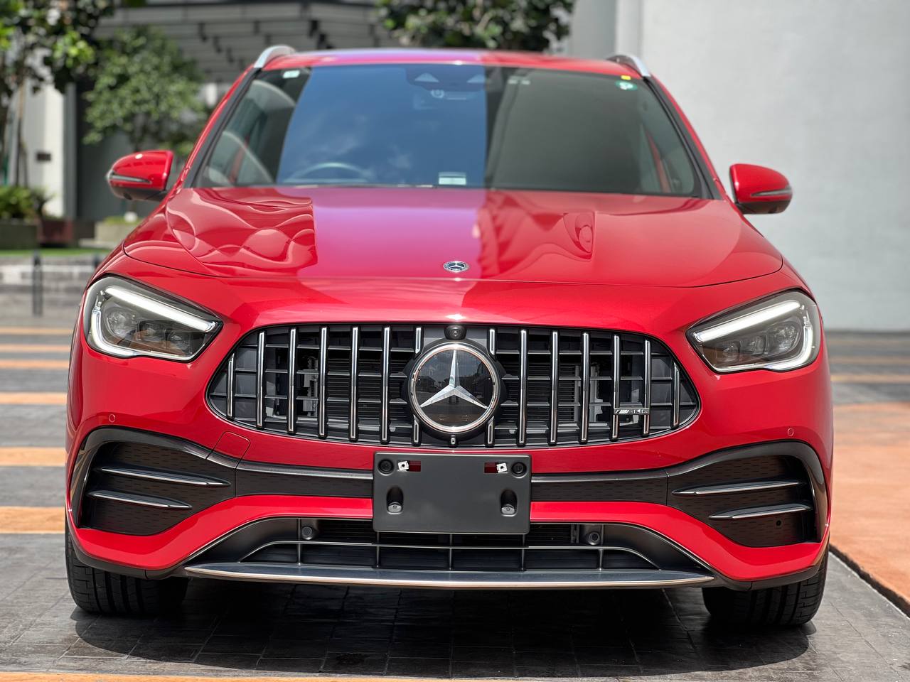 MERCEDES-BENZ GLA35 2.0