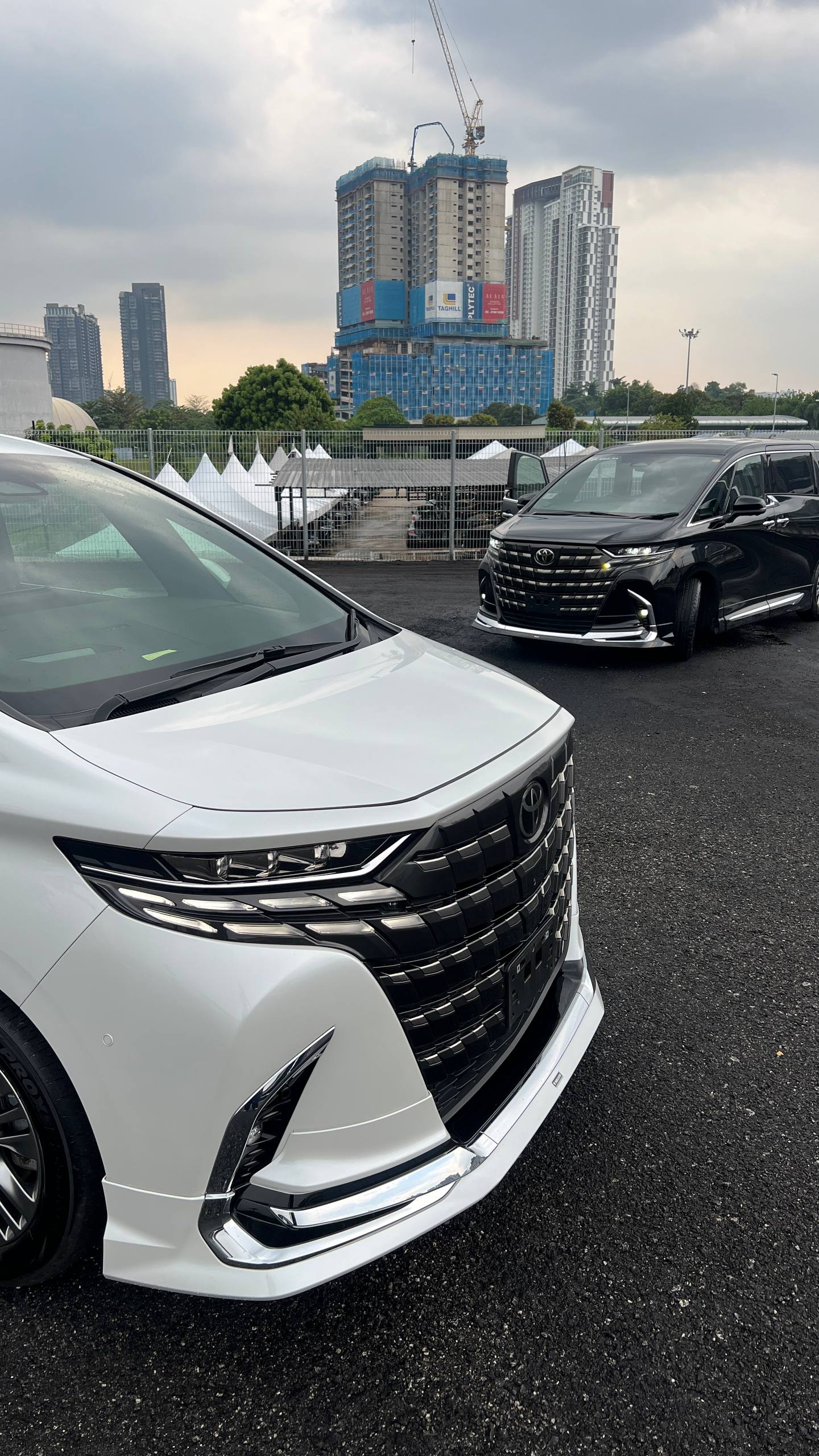 ALPHARD 2.5 Z NEW MODEL