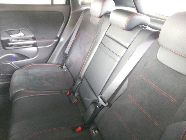 MERCEDES-BENZ GLA180 AMG 1.3T