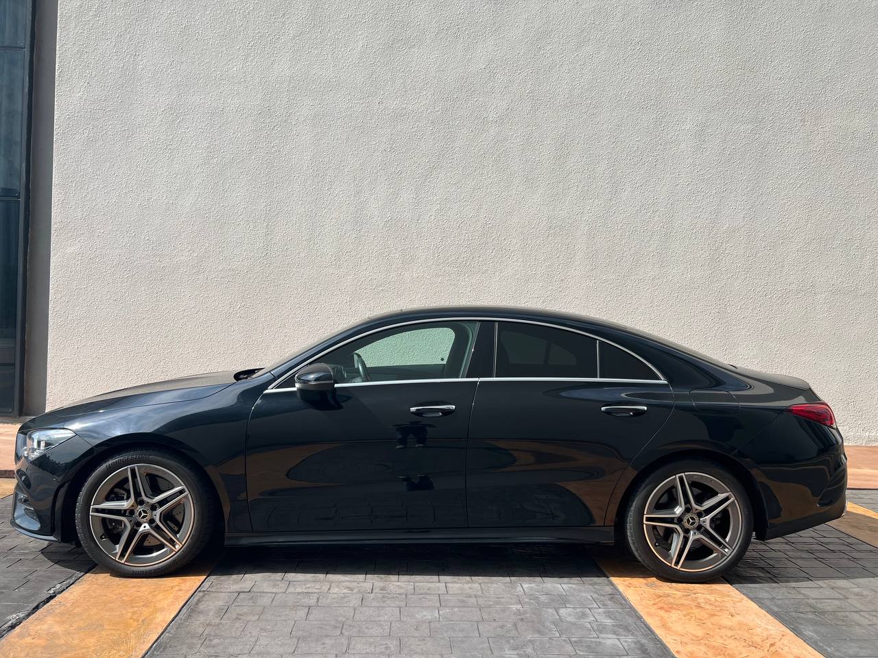 MERCEDES CLA250 AMG LINE 2.0T PREMIUM-PLUS