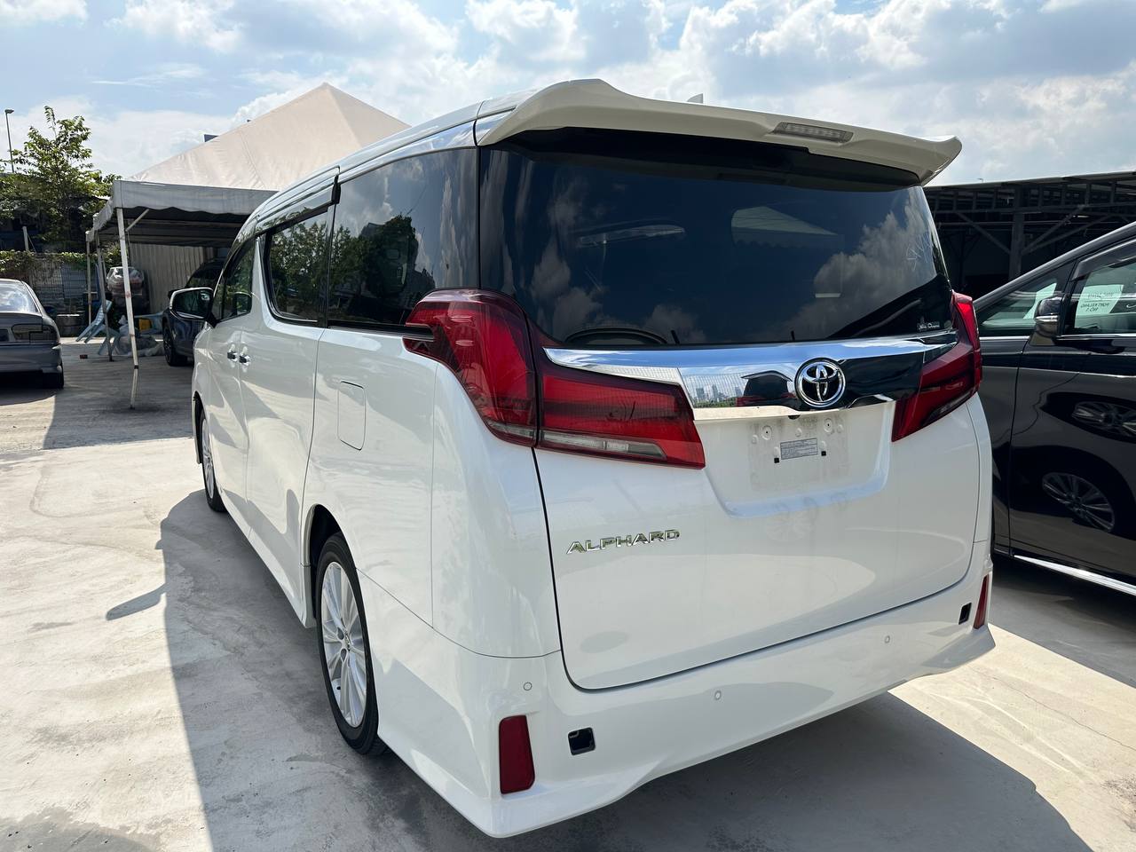 TOYOTA ALPHARD 2.5 S