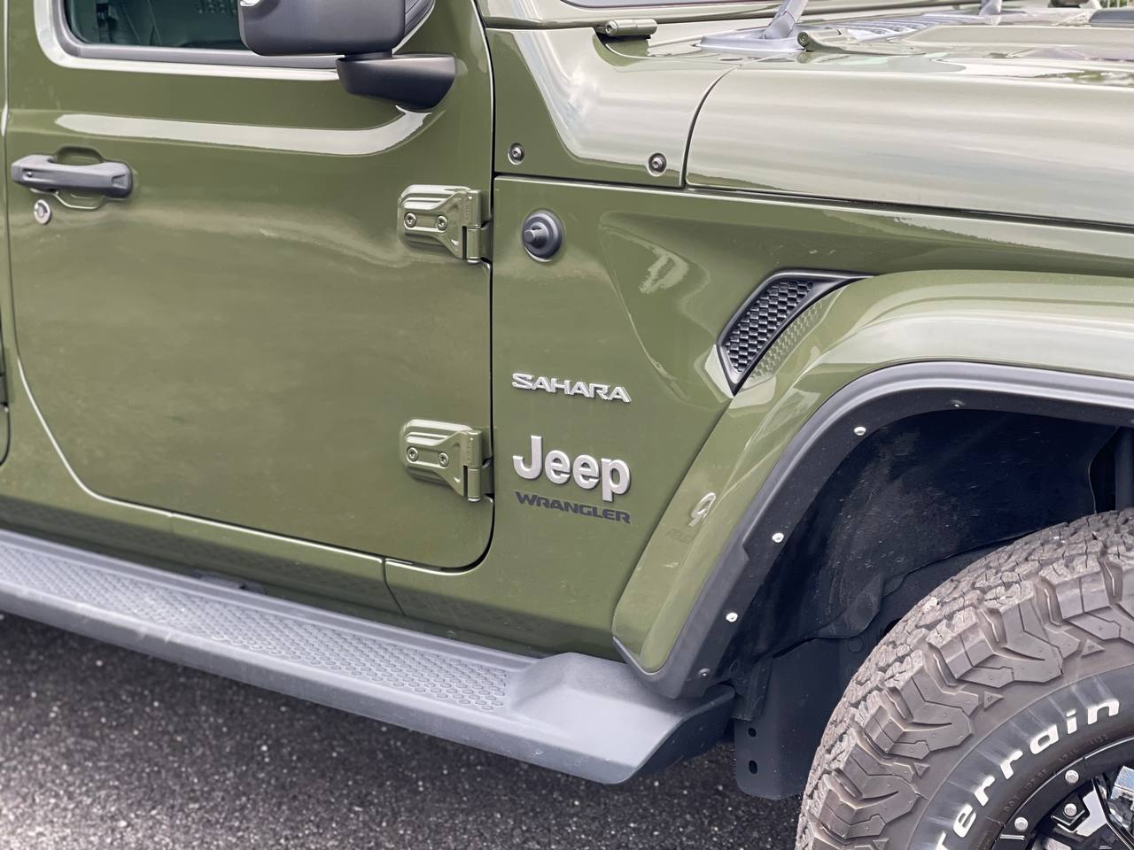 JEEP WRANGLER UNLIMITED SAHARA 4WD 2.0T