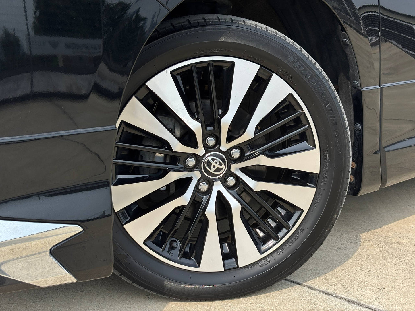 ALPHARD 2.5 SC PACKAGE MODELLISTA