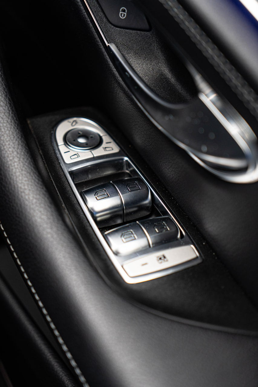 2018 MERCEDES BENZ E200 AMG SPORT 2.0T (WHITE)