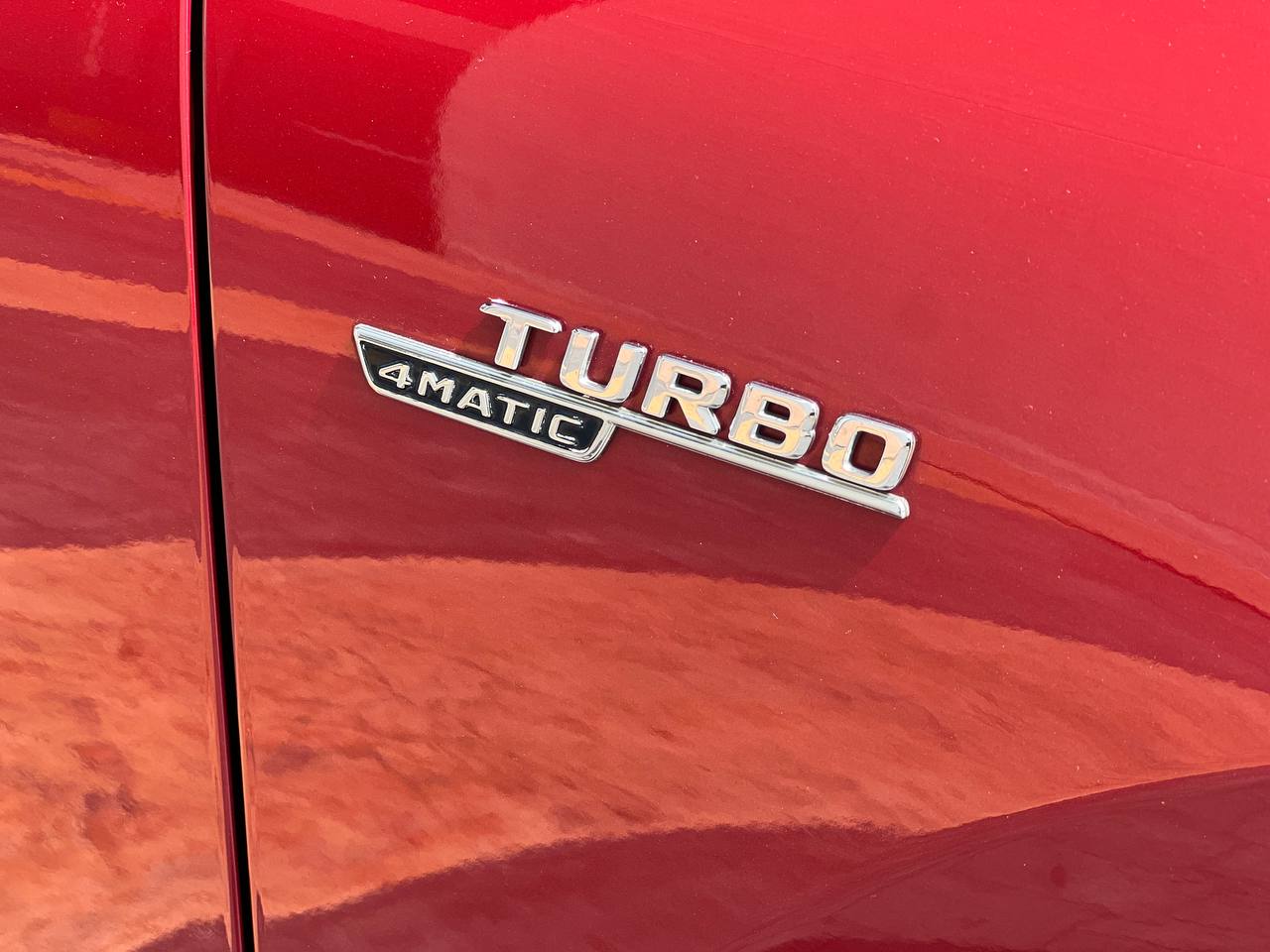 MERCEDES-BENZ GLA35 2.0