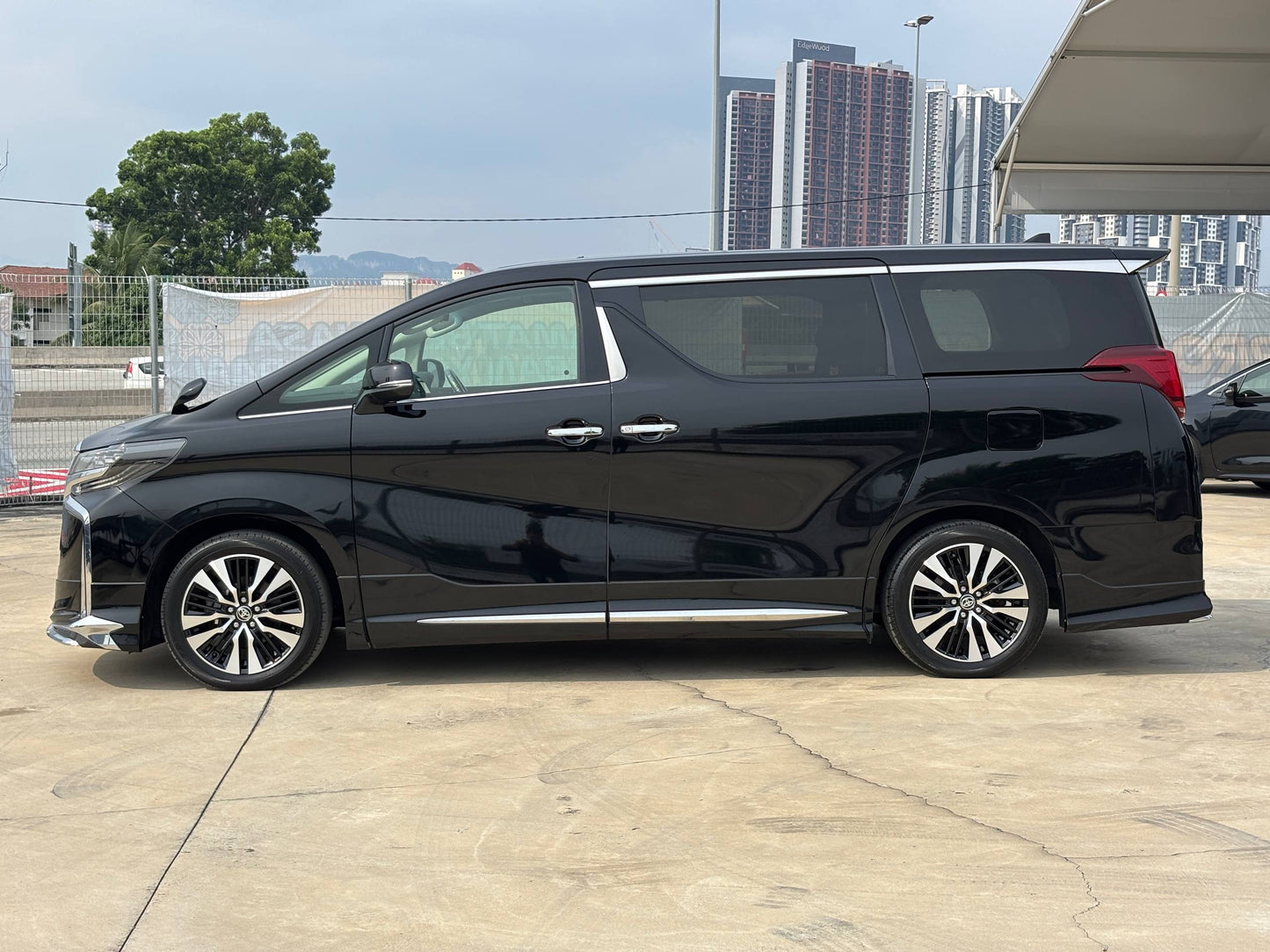 ALPHARD 2.5 SC PACKAGE MODELLISTA