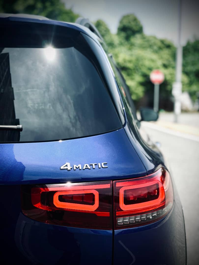 MERCEDES BENZ GLB250 AMG 4MATIC 2.0T