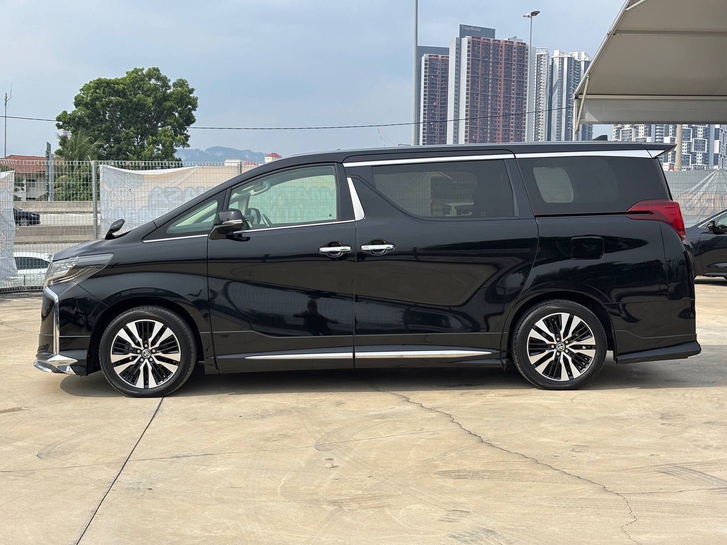 ALPHARD 2.5 SC PACKAGE MODELLISTA