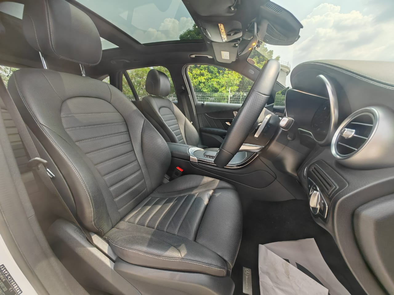 2022 MERCEDES BENZ GLC300 AMG LINE 4 MATIC 2.0T