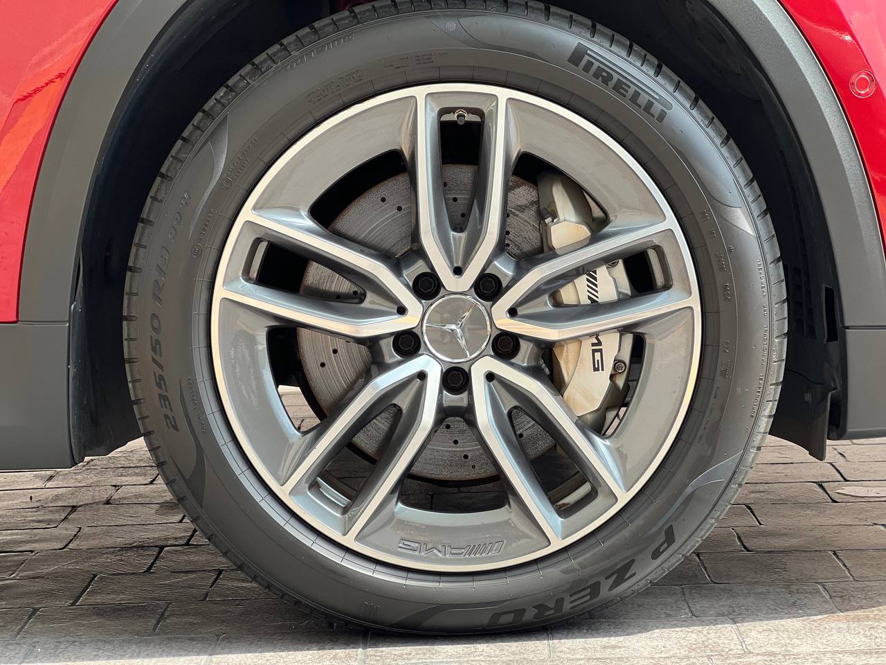 MERCEDES-BENZ GLA35 2.0