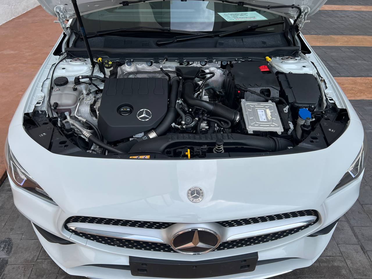 MERCEDES CLA200 AMG LINE 1.3T PREMIUM-PLUS (WHITE)