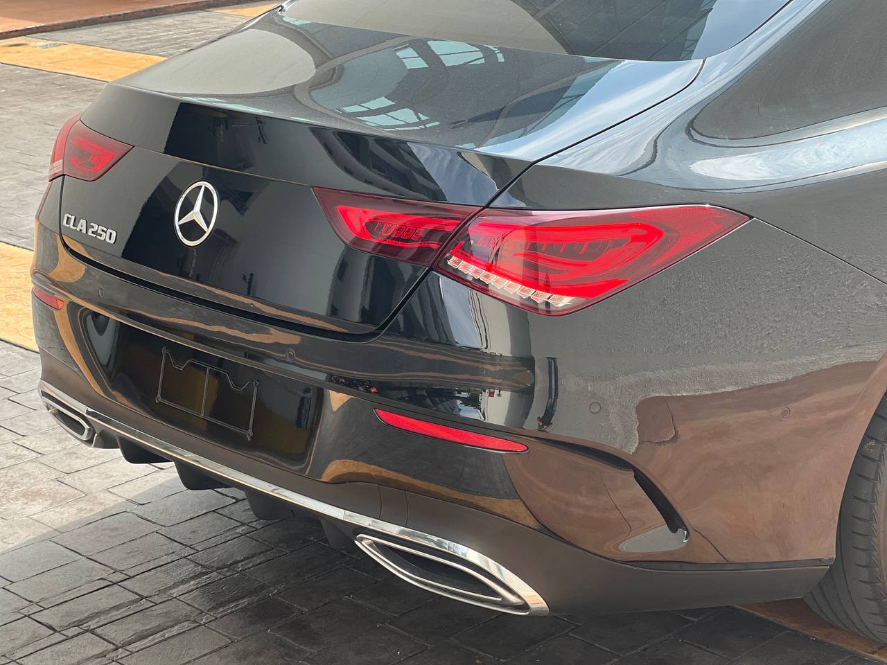 MERCEDES CLA250 AMG LINE 2.0T PREMIUM-PLUS