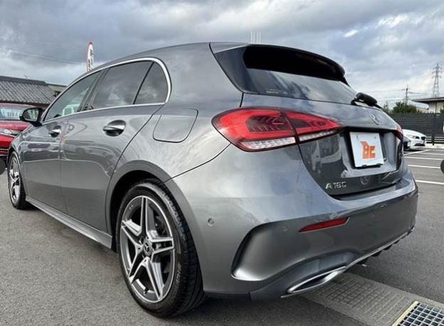 MERCEDES BENZ A180 AMG 1.3T