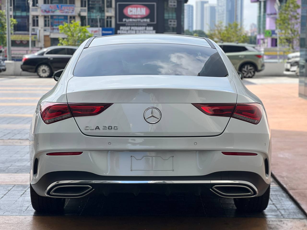 MERCEDES CLA200 AMG LINE 1.3T PREMIUM-PLUS (WHITE)