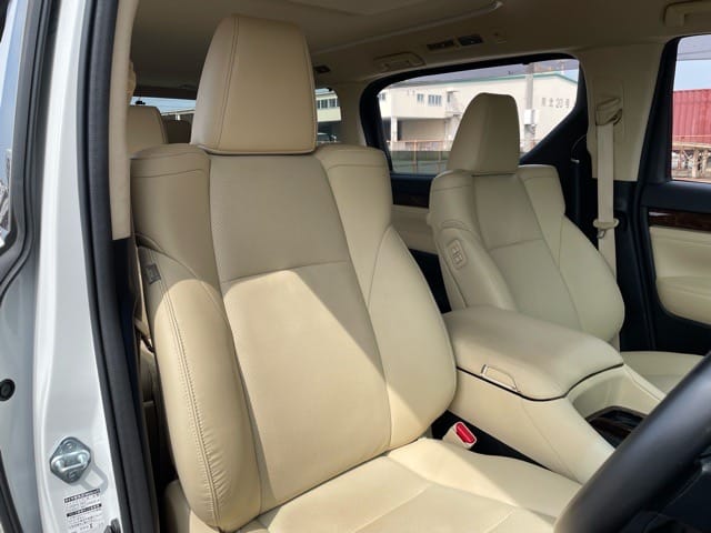 2020 TOYOTA ALPHARD 2.5 G