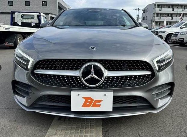 MERCEDES BENZ A180 AMG 1.3T